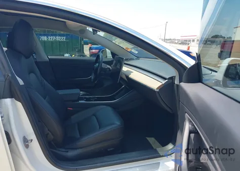 2018 Tesla Model 3 Long Range/Mid Range из США, поврежденный, VIN 5YJ3E1EA6JF023078